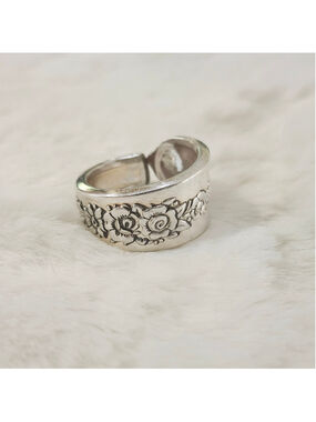 Silverwear Ring Size 5¾ ONEIDA silverplate ROYAL ROSE